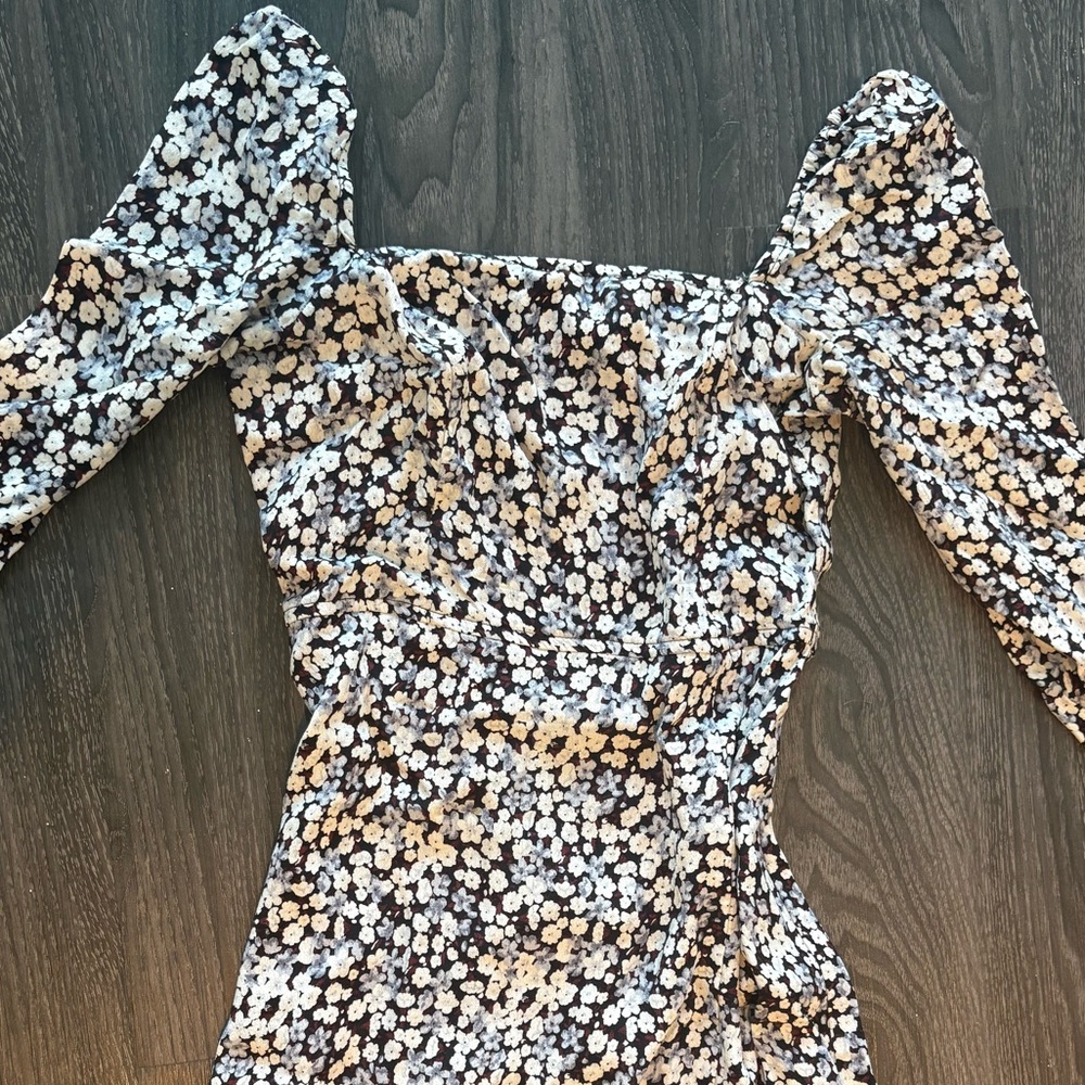 Abercrombie & Fitch Floral Long Sleeve Dress in Black and White